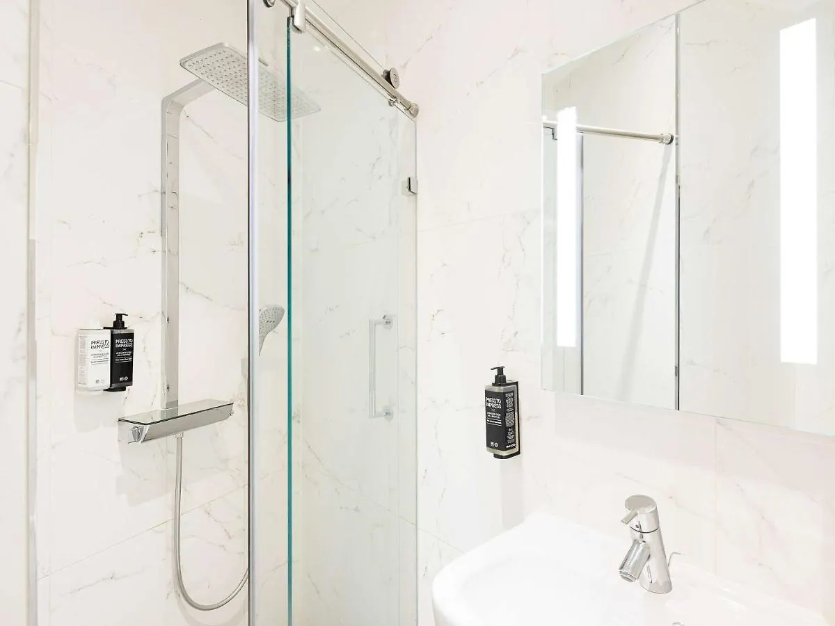 Hotel Ibis Styles Amsterdam Central Station