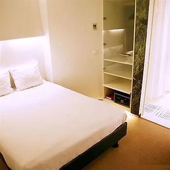 Hotel Ibis Styles Amsterdam Central Station