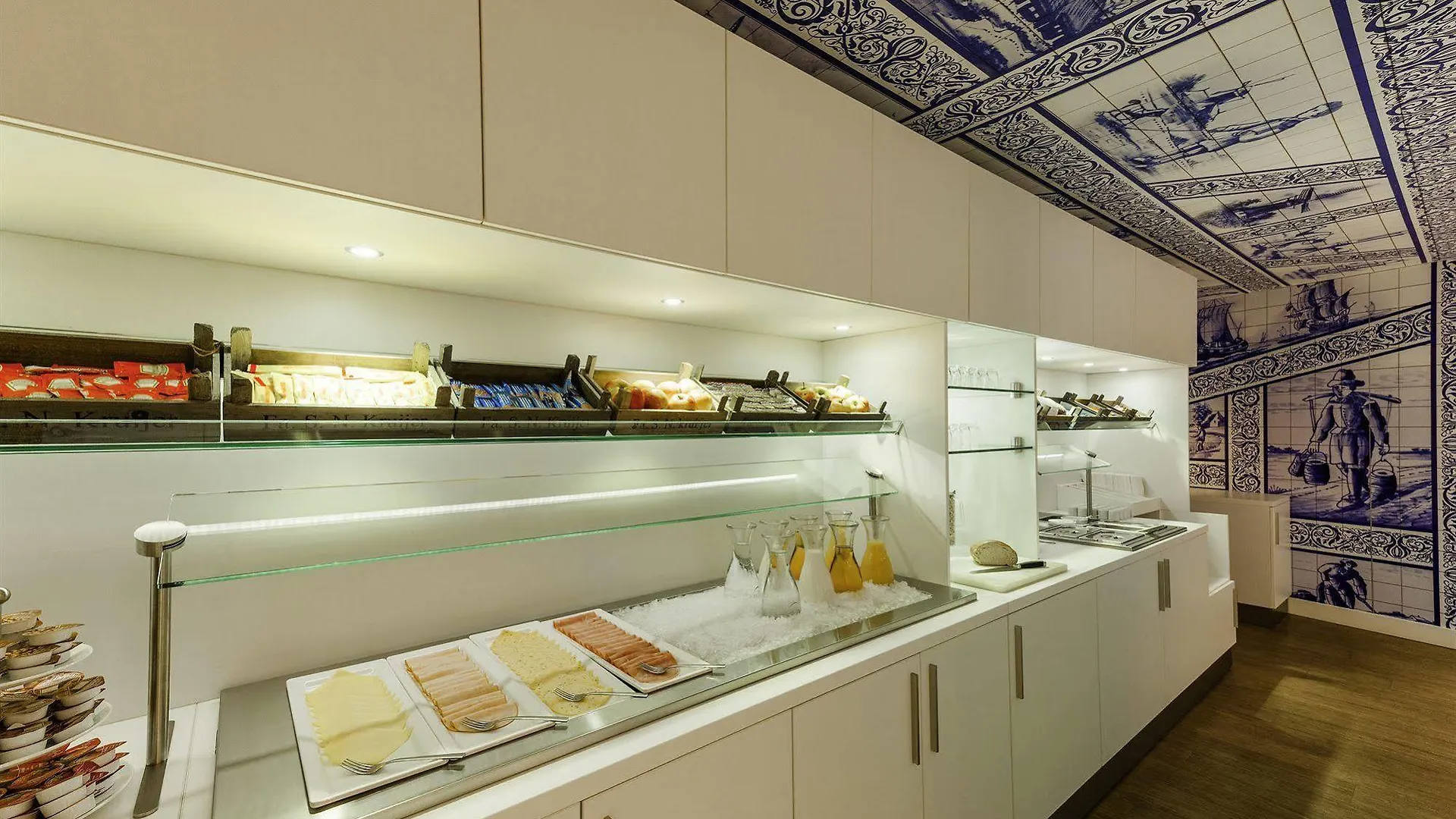 Ibis Styles Amsterdam Central Station Hotel